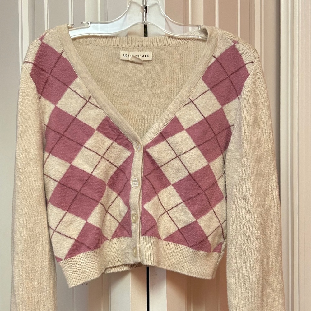 Aeropostale - Knit Argyle Pink/Purple and Cream Plaid Pattern V-Neck Sweater